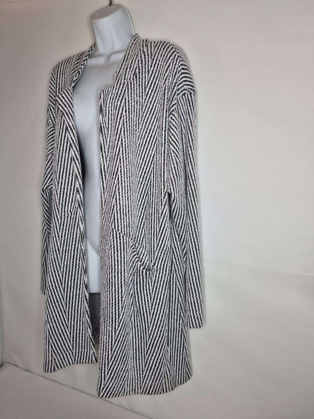 Express Womens XL Long Sleeve Open Cardigan Duster Overcoat Black White Striped - Picture 4 of 15